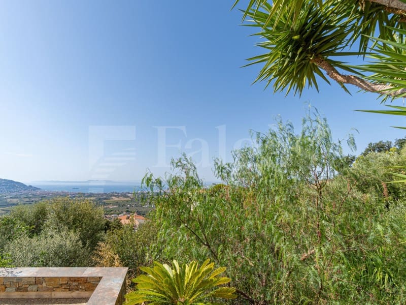 4 chambre Villa/Maison à vendre à Roses avec piscine garage - 880 000 € (Ref: 10075478)