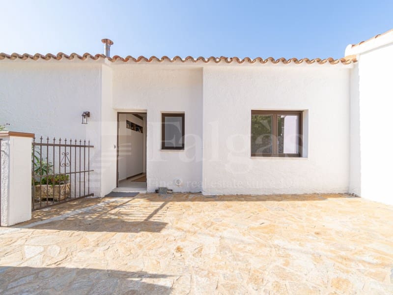 4 chambre Villa/Maison à vendre à Roses avec piscine garage - 880 000 € (Ref: 10075478)