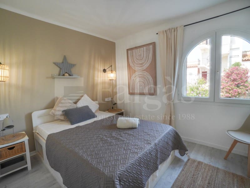 3 soverom Hus til salgs i Empuriabrava med garasje - € 595 000 (Ref: 10078162)