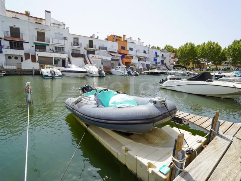 3 soverom Hus til salgs i Empuriabrava med garasje - € 595 000 (Ref: 10078162)
