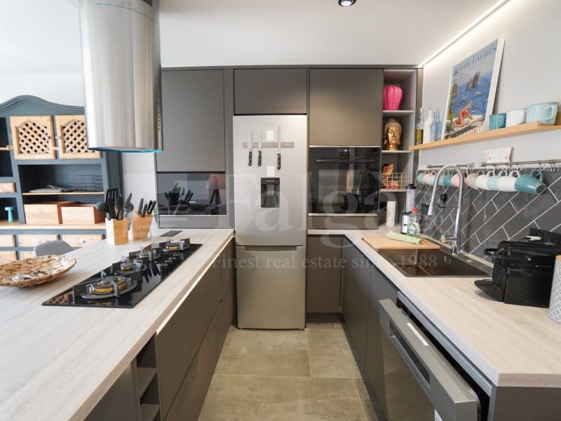 3 soverom Hus til salgs i Empuriabrava med garasje - € 595 000 (Ref: 10078162)