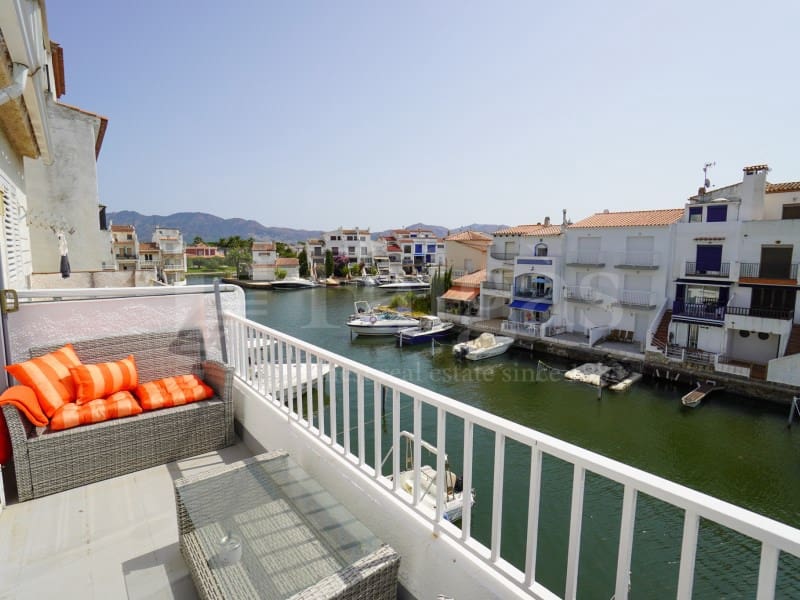 3 soverom Hus til salgs i Empuriabrava med garasje - € 595 000 (Ref: 10078162)