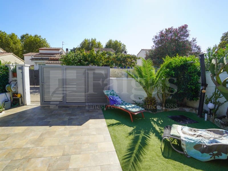 2 sovrum Hus till salu i Empuriabrava med garage - 245 000 € (Ref: 10081062)