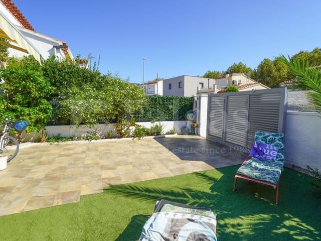 2 sovrum Hus till salu i Empuriabrava, Castelló d'Empúries med garage - 245 000 € (Ref: 10081062)
