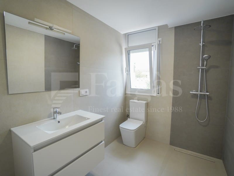 3 slaapkamer Villa te koop in Empuriabrava met zwembad garage - € 975.000 (Ref: 10086047)