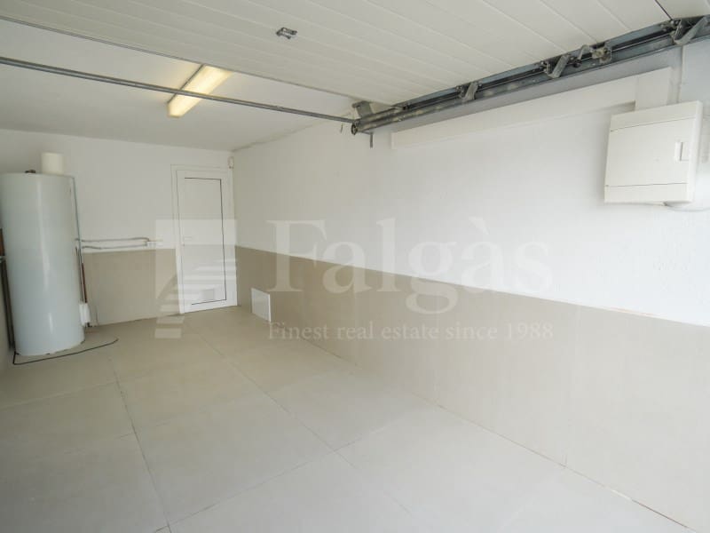 3 slaapkamer Villa te koop in Empuriabrava met zwembad garage - € 975.000 (Ref: 10086047)