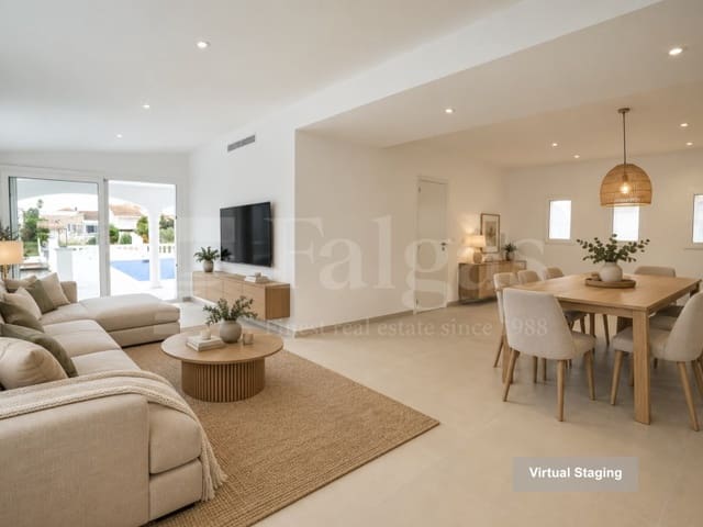 3 slaapkamer Villa te koop in Empuriabrava, Castelló d'Empúries met zwembad garage - € 975.000 (Ref: 10086047)