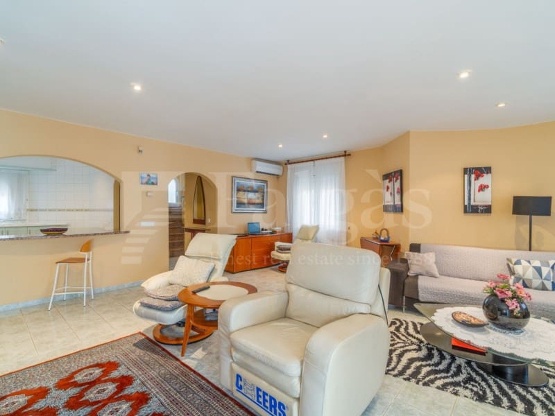 3 slaapkamer Villa te koop in Empuriabrava met zwembad garage - € 950.000 (Ref: 10094373)