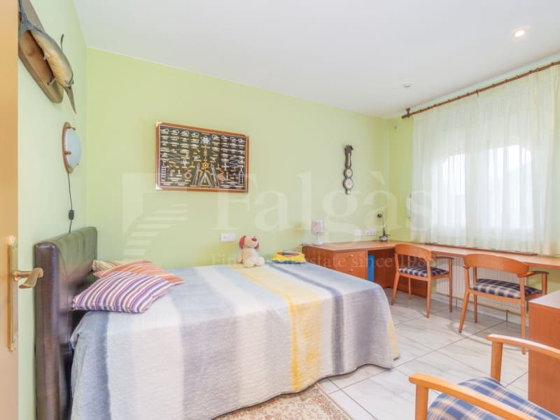 3 slaapkamer Villa te koop in Empuriabrava met zwembad garage - € 950.000 (Ref: 10094373)