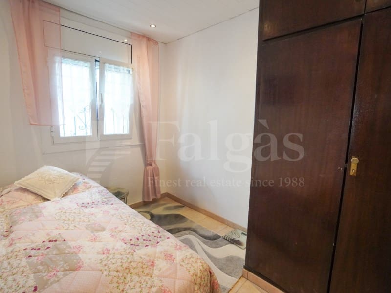 6 slaapkamer Villa te koop in Empuriabrava met zwembad garage - € 535.000 (Ref: 10098289)
