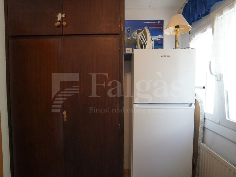 6 slaapkamer Villa te koop in Empuriabrava met zwembad garage - € 535.000 (Ref: 10098289)