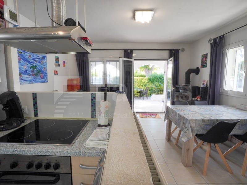 6 slaapkamer Villa te koop in Empuriabrava met zwembad garage - € 535.000 (Ref: 10098289)