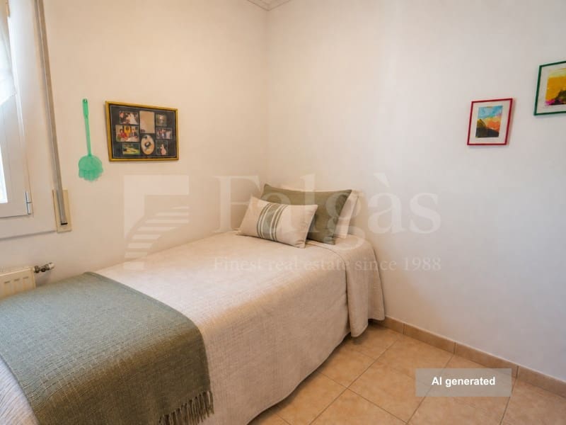 6 slaapkamer Villa te koop in Empuriabrava met zwembad garage - € 535.000 (Ref: 10098289)