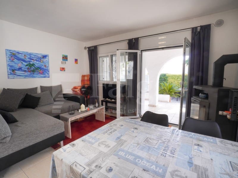 6 slaapkamer Villa te koop in Empuriabrava met zwembad garage - € 535.000 (Ref: 10098289)
