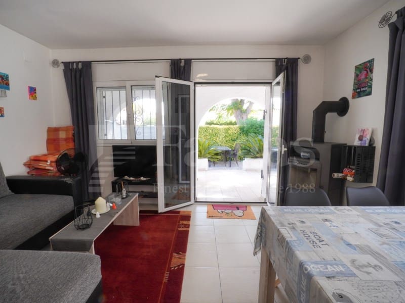 6 slaapkamer Villa te koop in Empuriabrava met zwembad garage - € 535.000 (Ref: 10098289)