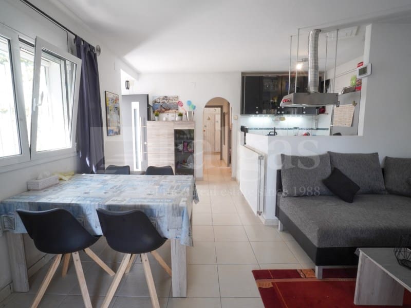6 slaapkamer Villa te koop in Empuriabrava met zwembad garage - € 535.000 (Ref: 10098289)