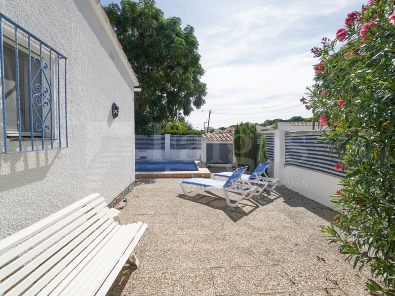6 slaapkamer Villa te koop in Empuriabrava met zwembad garage - € 535.000 (Ref: 10098289)