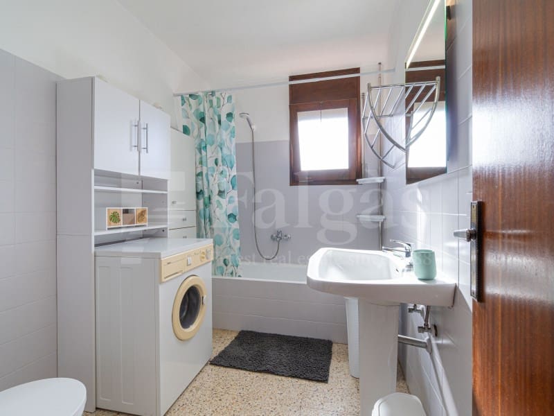 2 quarto Apartamento para venda em Empuriabrava com garagem - 230 000 € (Ref: 10100161)