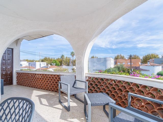 2 quarto Apartamento para venda em Empuriabrava, Castelló d'Empúries com garagem - 230 000 € (Ref: 10100161)