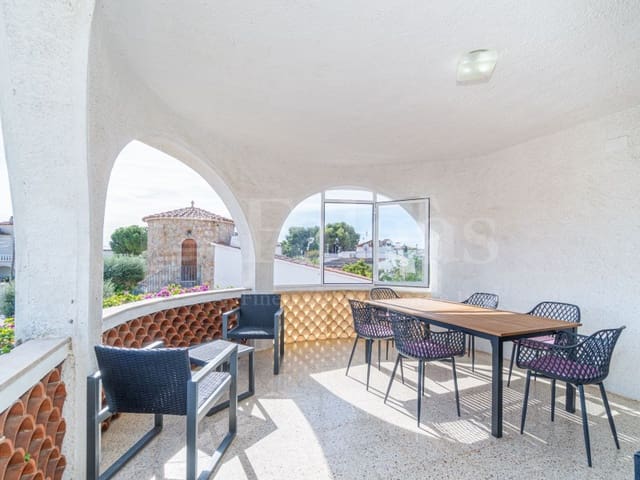 2 quarto Apartamento para venda em Empuriabrava, Castelló d'Empúries com garagem - 230 000 € (Ref: 10100161)