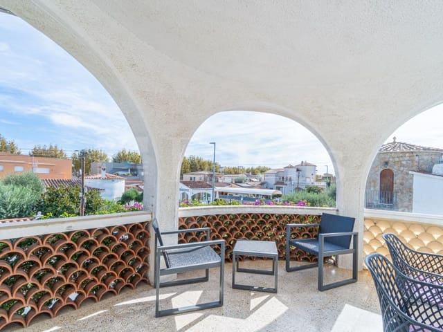 2 quarto Apartamento para venda em Empuriabrava, Castelló d'Empúries com garagem - 230 000 € (Ref: 10100161)