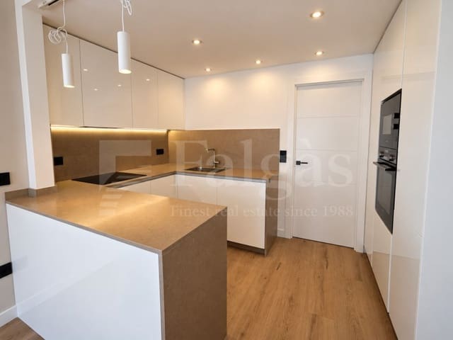 1 makuuhuone Asunto myytävänä paikassa Empuriabrava, Castelló d'Empúries - 397 000 € (Ref: 10102214)