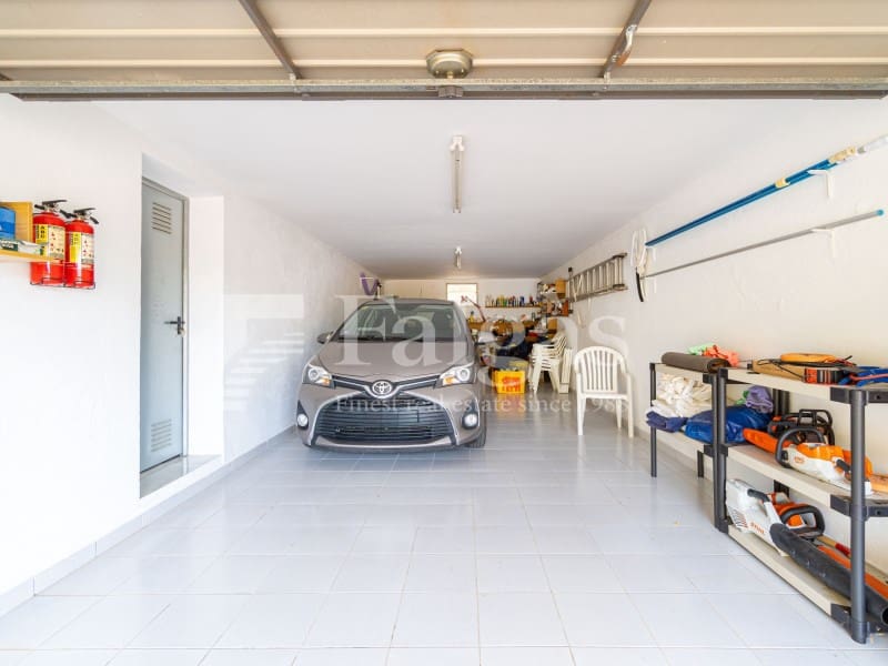 3 makuuhuone Huvila myytävänä paikassa Palau-saverdera mukana uima-altaan 
autotalli - 950 000 € (Ref: 10131387)