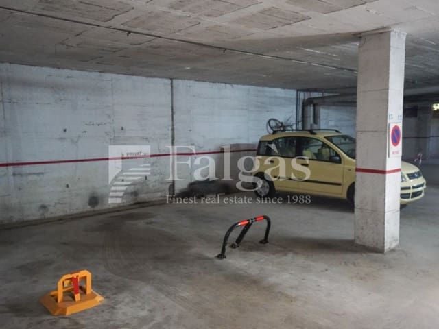 Garage for sale in Empuriabrava, Castelló d'Empúries - € 19,000 (Ref: 10139401)