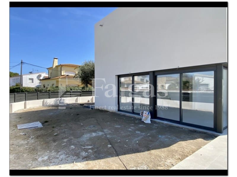4 chambre Villa/Maison Semi-Mitoyenne à vendre à Empuriabrava avec piscine - 725 000 € (Ref: 10139402)