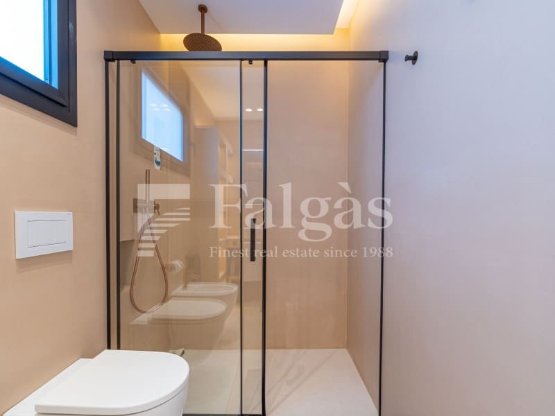 3 bedroom Villa for sale in Empuriabrava with pool garage - € 790,000 (Ref: 10142359)