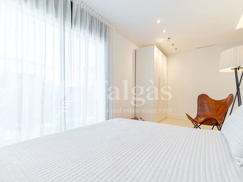 3 bedroom Villa for sale in Empuriabrava with pool garage - € 790,000 (Ref: 10142359)