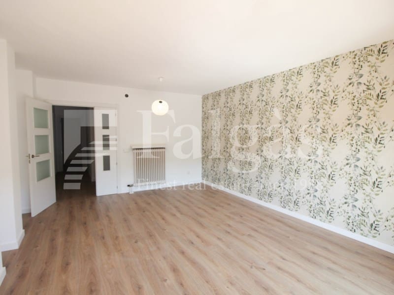 4 slaapkamer Flat te koop in Figueres - € 235.000 (Ref: 9192908)