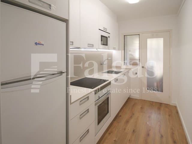 Piso de 4 habitaciones en Figueres en venta - 235.000 € (Ref: 9192908)