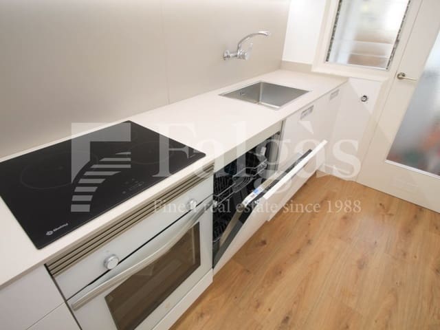 Piso de 4 habitaciones en Figueres en venta - 235.000 € (Ref: 9192908)