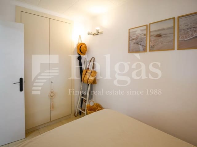 1 bedroom Flat for sale in Empuriabrava, Castelló d'Empúries - € 129,000 (Ref: 9192909)