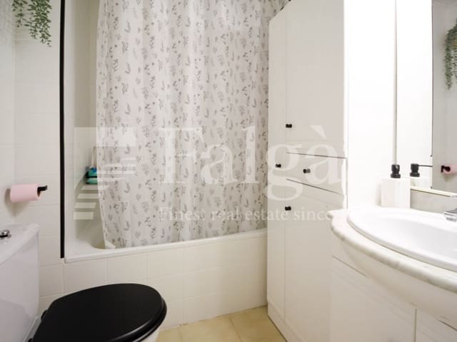 1 bedroom Flat for sale in Empuriabrava, Castelló d'Empúries - € 129,000 (Ref: 9192909)