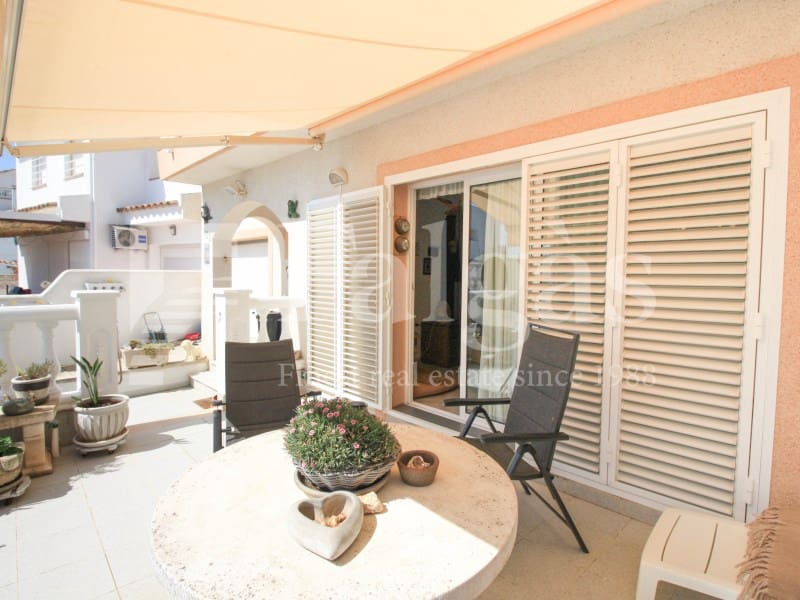 4 Zimmer Villa zu verkaufen in Empuriabrava mit Garage - 325.000 € (Ref: 9192911)