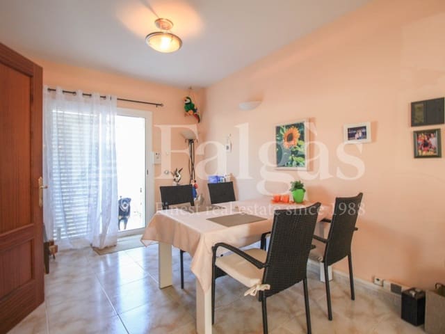 4 Zimmer Villa zu verkaufen in Empuriabrava, Castelló d'Empúries mit Garage - 325.000 € (Ref: 9192911)