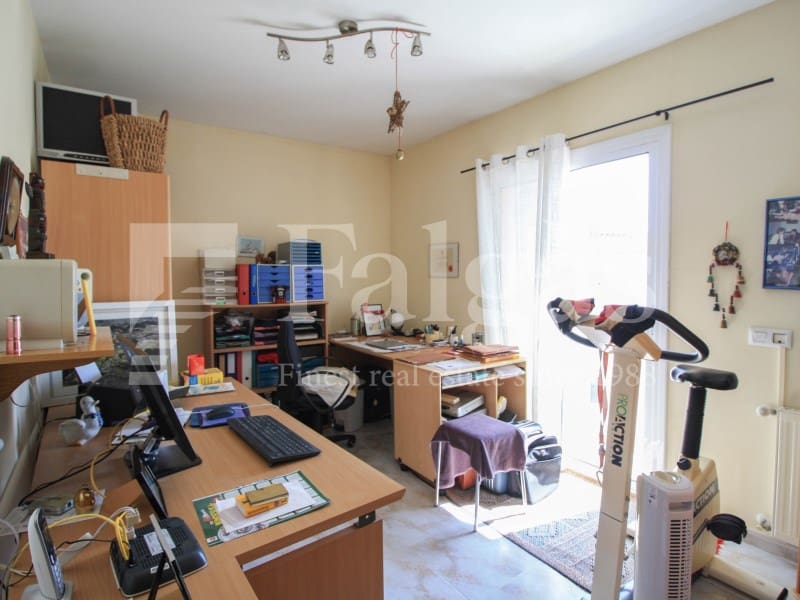 4 Zimmer Villa zu verkaufen in Empuriabrava mit Garage - 325.000 € (Ref: 9192911)