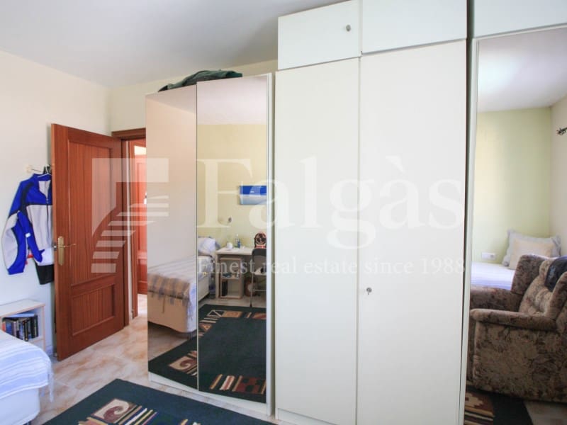 4 Zimmer Villa zu verkaufen in Empuriabrava mit Garage - 325.000 € (Ref: 9192911)