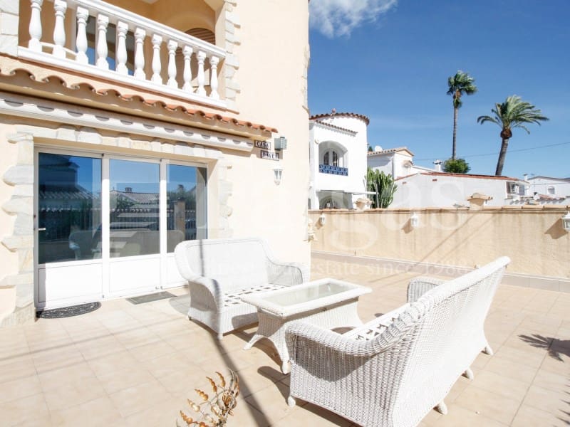 2 soveværelse Byhus til salg i Empuriabrava - € 399.000 (Ref: 9192913)