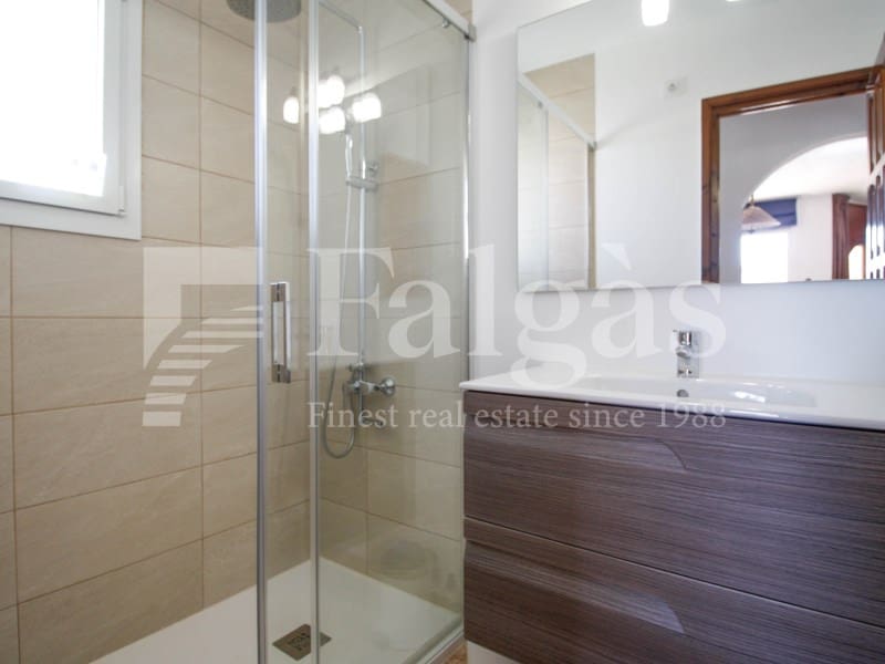 2 soveværelse Byhus til salg i Empuriabrava - € 399.000 (Ref: 9192913)