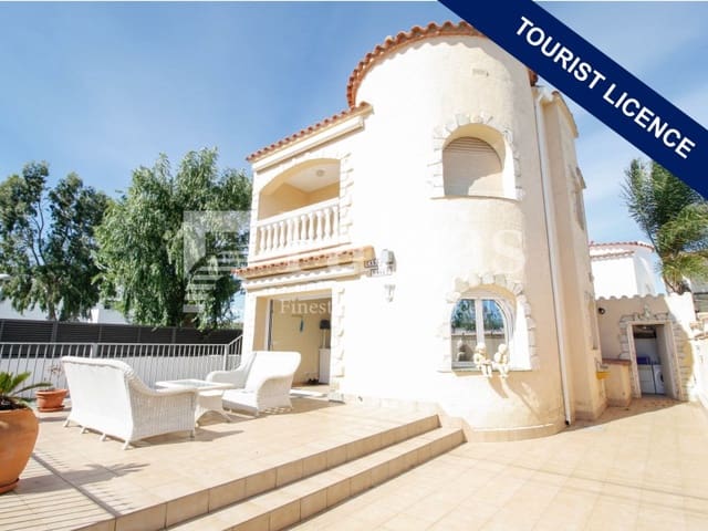 2 soveværelse Byhus til salg i Empuriabrava, Castelló d'Empúries - € 399.000 (Ref: 9192913)