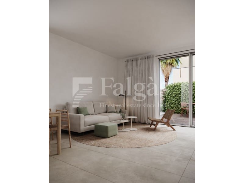 3 sypialnia Dom blizniak na sprzedaż w Empuriabrava z basenem garażem - 399 000 € (Ref: 9192914)