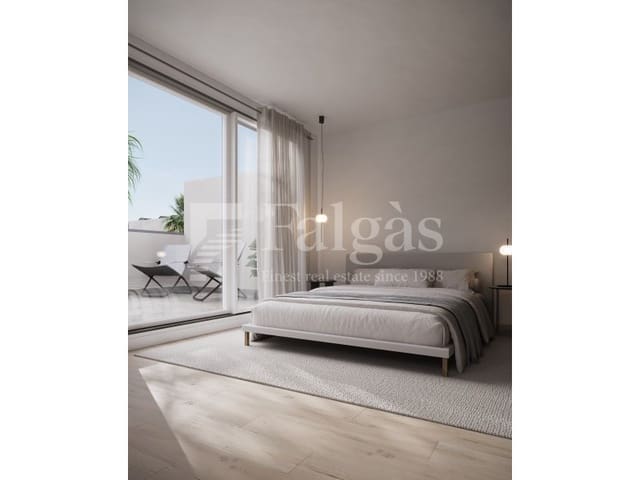 3 bedroom Semi-detached Villa for sale in Empuriabrava, Castelló d'Empúries with pool garage - € 399,000 (Ref: 9192914)