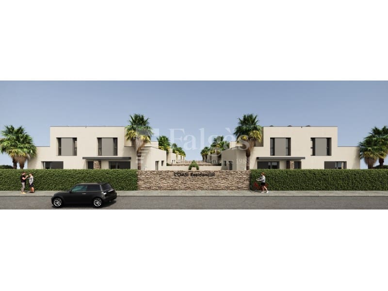 3 sypialnia Dom blizniak na sprzedaż w Empuriabrava z basenem garażem - 399 000 € (Ref: 9192914)