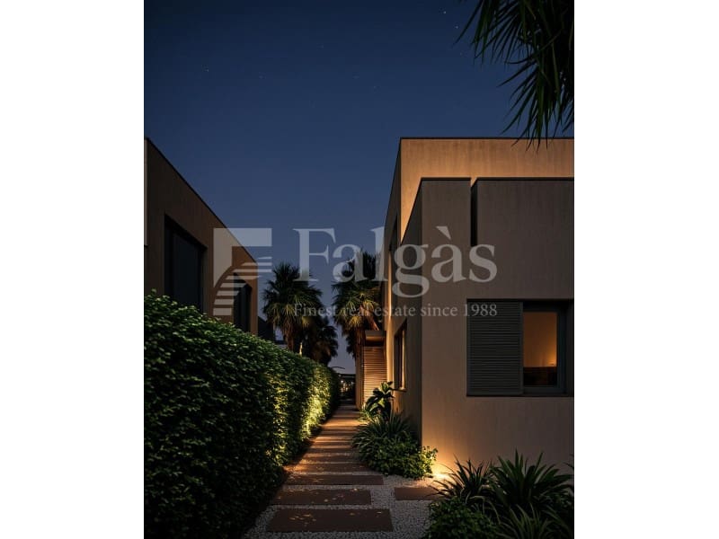 3 sypialnia Dom blizniak na sprzedaż w Empuriabrava z basenem garażem - 399 000 € (Ref: 9192914)