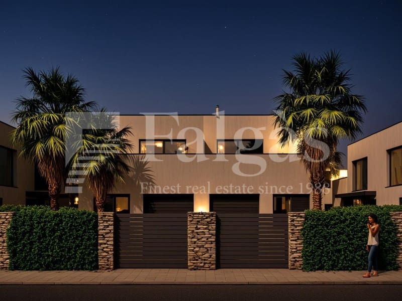 3 sypialnia Dom blizniak na sprzedaż w Empuriabrava z basenem garażem - 399 000 € (Ref: 9192914)