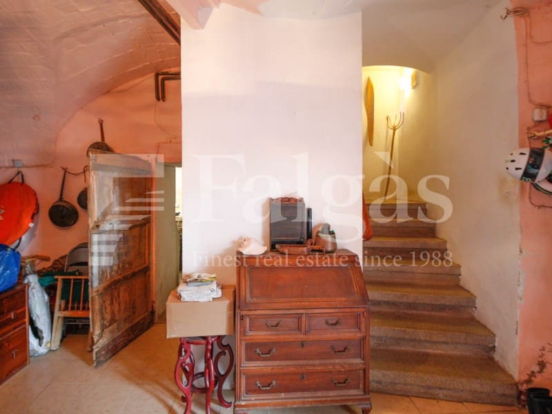 4 slaapkamer Finca/Landhuis te koop in Peralada - € 470.000 (Ref: 9192916)