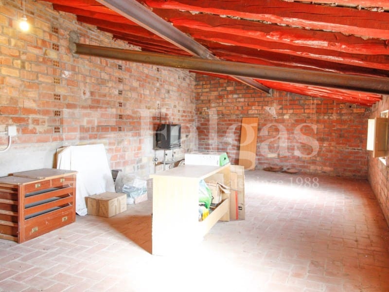 4 slaapkamer Finca/Landhuis te koop in Peralada - € 470.000 (Ref: 9192916)